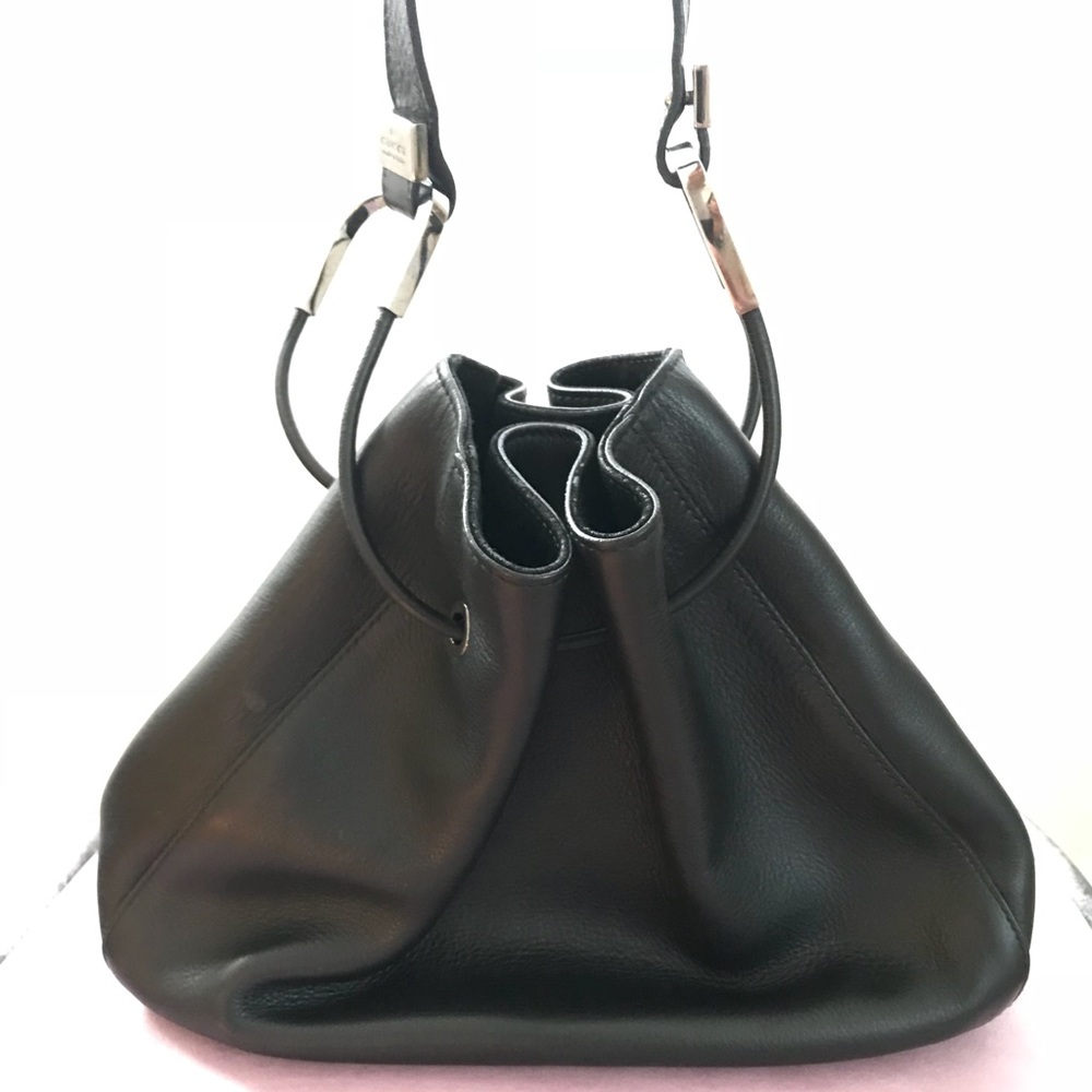 Gucci Black Leather Shoulder Bag